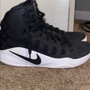 Women’s Nike Hyperdunk Basketball Shoes